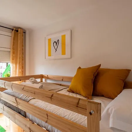 Bed&bcn Glories Apartment *